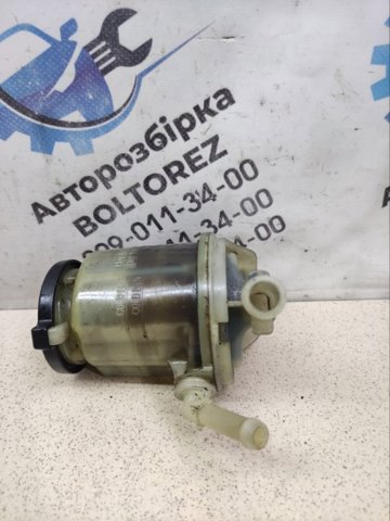 Бачок і трубопроводи 4436048040 TOYOTA