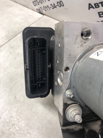 Блок АБС гідравлічний 4454006290 TOYOTA