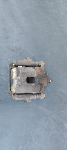 Супорт гальмівний, передній, правий 4773042040 TOYOTA