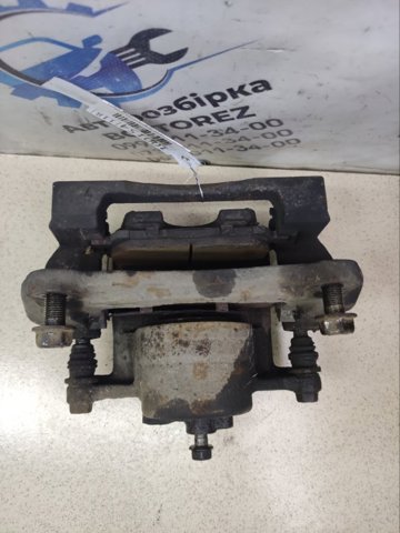 Супорт гальмівний, передній, правий 4773048140 TOYOTA