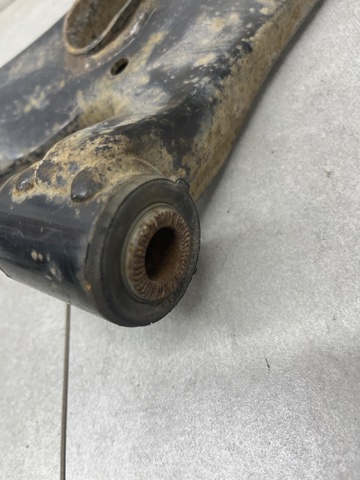 Поперечний важіль 4806905080 TOYOTA