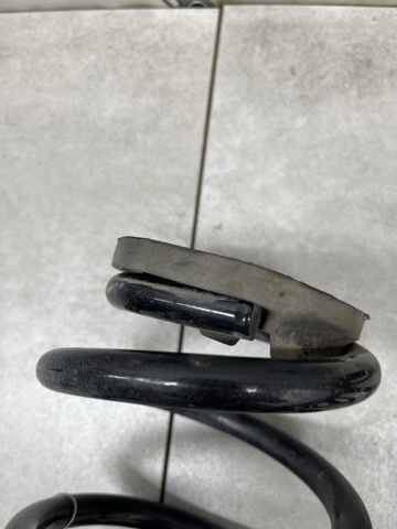 Пружини задні 4823105460 TOYOTA