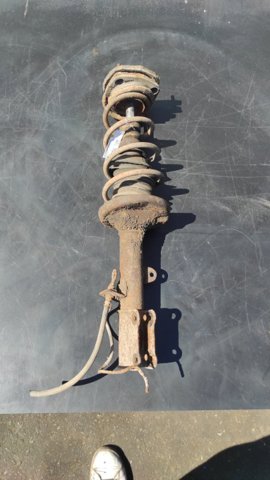 Амортизатори передні Тойота Королла