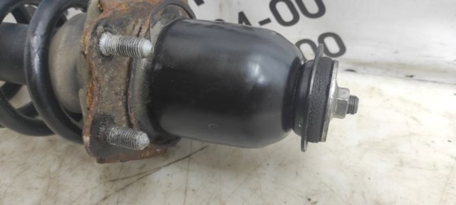 Амортизатор задній, правий 4853009L20 TOYOTA