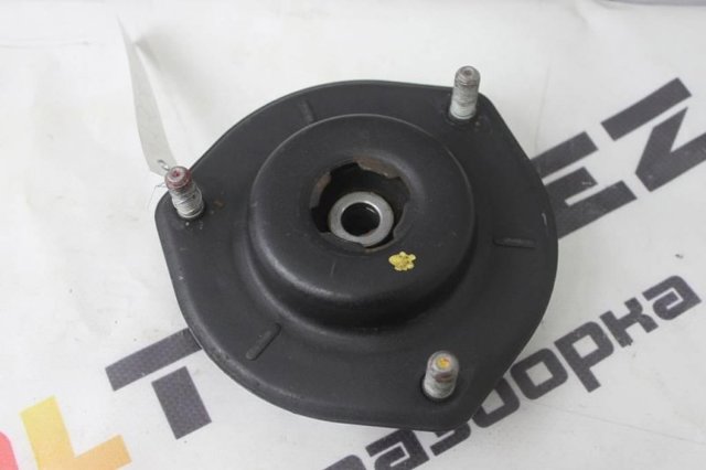 Кріплення переднього амортизатора 4860933210 TOYOTA