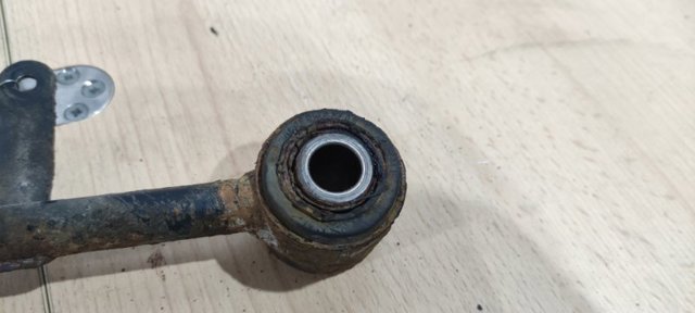Задня поперечна тяга 4872005030 TOYOTA