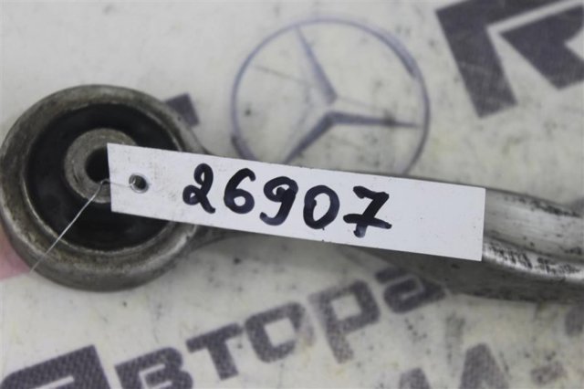 Важіль передньої підвіски верхній, лівий 4D0407509H VAG