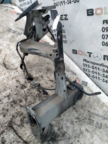 Кронштейн підсилювача переднього бампера 4L0807134C VAG