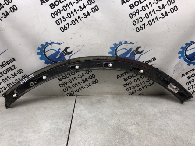 Розширювач заднього крила, правий 4M0853818A VAG