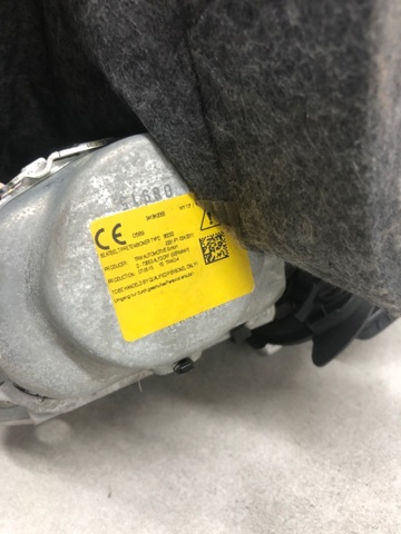 Пасок безпеки задній лівий 4M0857811B VAG