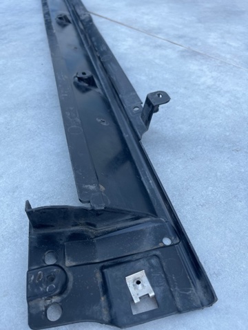 Захист днища, правий 4M8825212 VAG