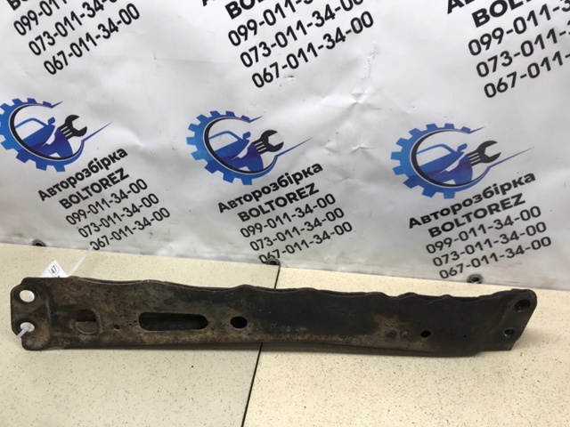 Кронштейн підсилювача переднього бампера 5110742010 TOYOTA