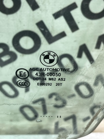 Скло передніх дверей, лівою 51337182109 BMW