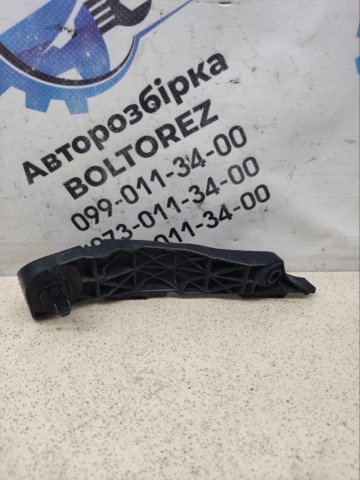 Праве кріплення переднього бампера 5253542020 TOYOTA