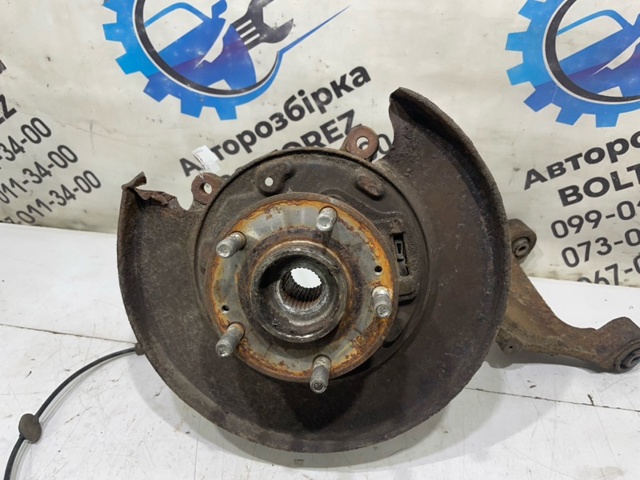 Цапфа - поворотний кулак задній, правий 527202P000 HYUNDAI