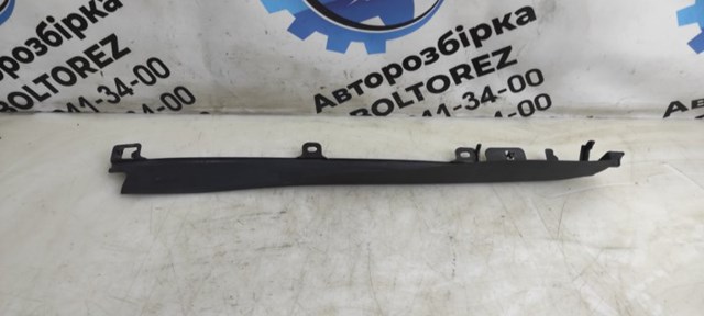 Накладка переднього правого крила 5382533020 TOYOTA