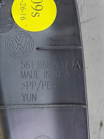 Обшивка стійки кузова внутрішня, передня ліва 561868237A VAG