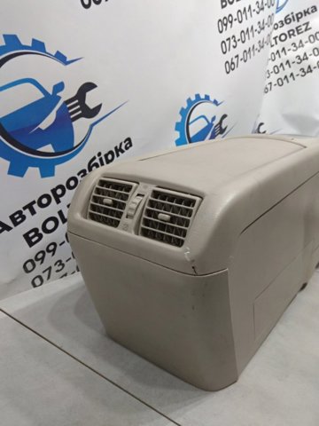 Консоль центральна панелі керування 5881048170A0 TOYOTA
