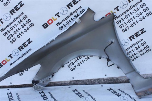 Переднє праве крило 60211SNBJ00ZZ HONDA