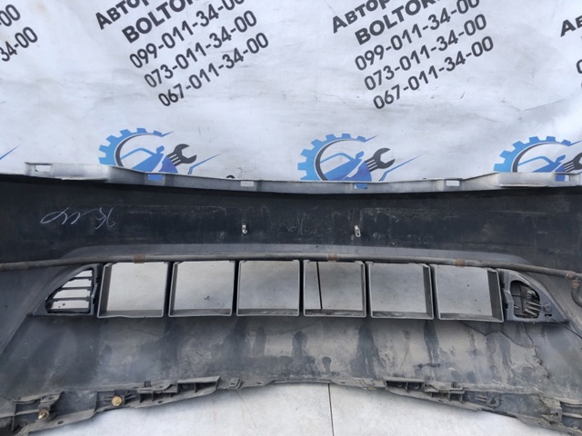 Бампер передній 62022CC025 NISSAN