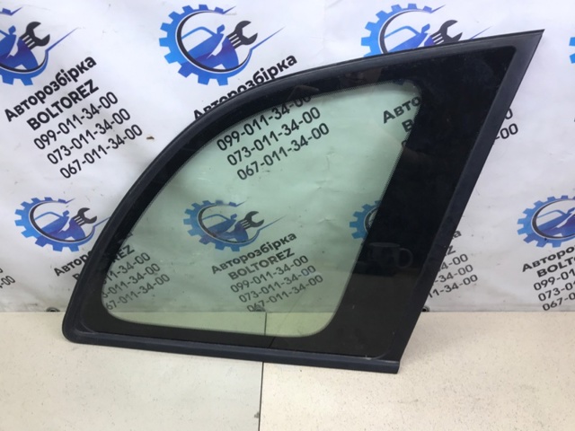 Скло багажного відсіку, праве 6271042210 TOYOTA