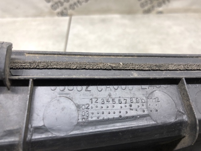 Водостік лобового скла, жабо 66862CA000 NISSAN