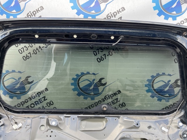 Двері багажника 6700542381 TOYOTA