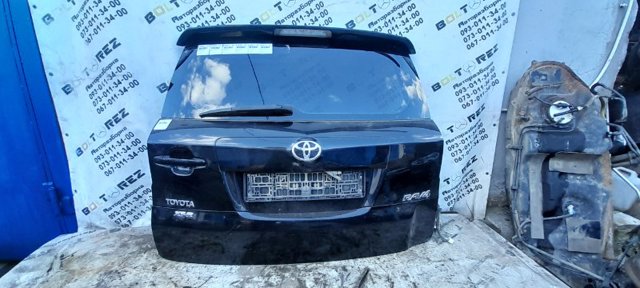 Двері багажника 6700542381 TOYOTA