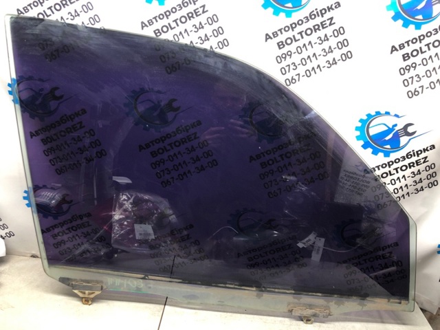 Скло пасажирських дверей 6810160221 TOYOTA