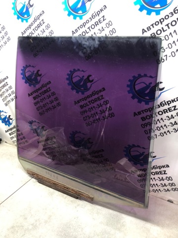 Вікно задніх дверей 6811360250 TOYOTA