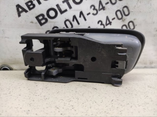 Ручка передніх дверей внутрішня, права 6920530150B5 TOYOTA