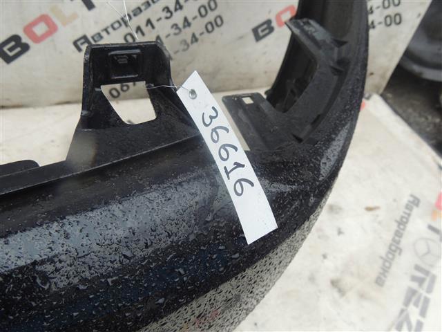 Бампер на авто 6R0807221 VAG