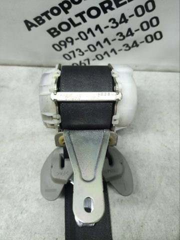Пасок безпеки задній лівий 7337042110B2 TOYOTA