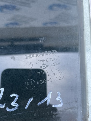 Скло задньої двері лівої 73450SEA000 HONDA