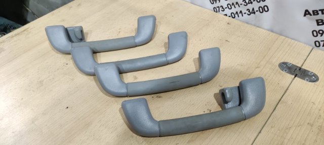 Ручка передньої стійки салону 7461030240B1 TOYOTA