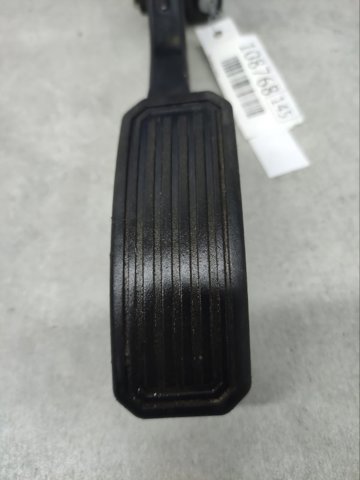 Підаль газу 7811042010 TOYOTA