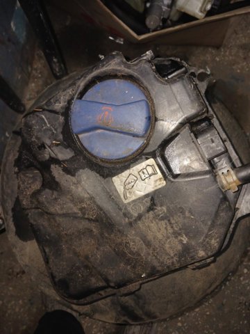 Бачок розширювальний 7L0121407E VAG