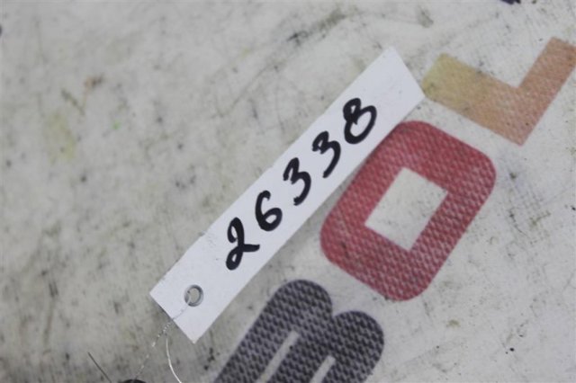 Кронштейн кріплення крила переднього лівого, передній 7L0805733 PORSCHE