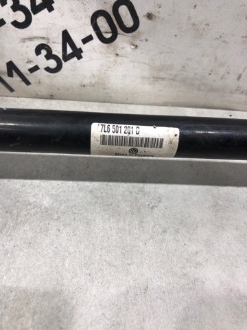 Привід задній 7L6501201D VAG