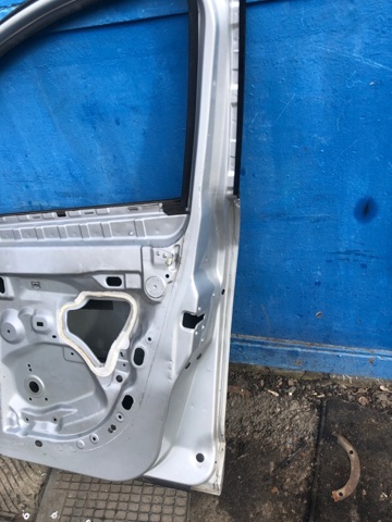 Дверка передня права 801006560R RENAULT