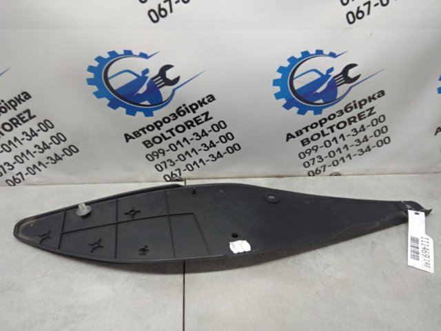 Внутрішня накладка кріплення дзеркала лівого 80289EB000 NISSAN