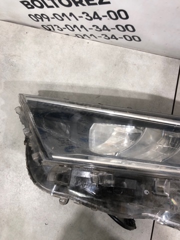Основна фара в зборі ліва 811500R140 TOYOTA