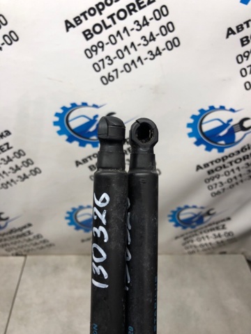 Амортизатор капота газовий 8116126021 HYUNDAI