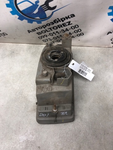 Протитуманка ліва 8122060031 TOYOTA