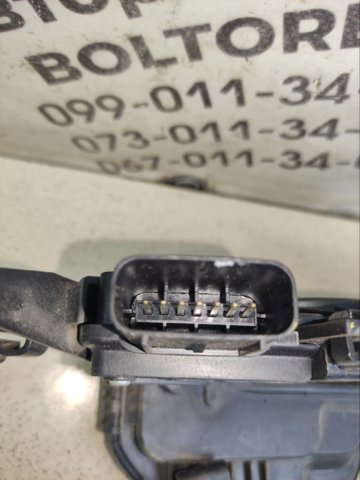 Замок водійських дверей 813102T070 HYUNDAI