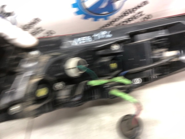 Задній лівий зовнішній ліхтар 8156133660 TOYOTA