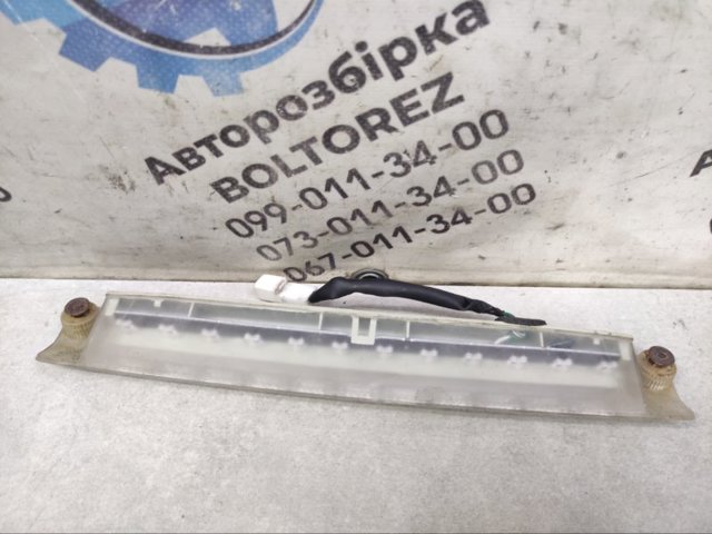 Стоп-сигнал 8157048051 TOYOTA
