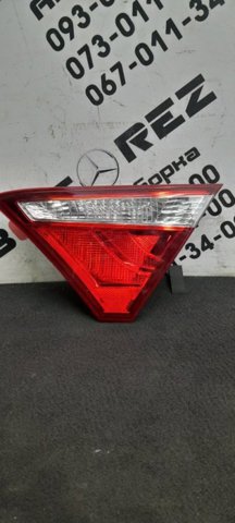 Фара задня права внутрішня 8158006410 TOYOTA