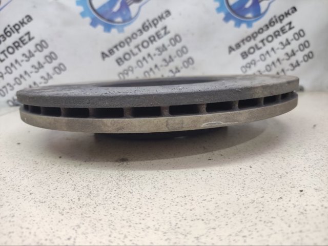 Гальмо дискове переднє 8200007121 RENAULT