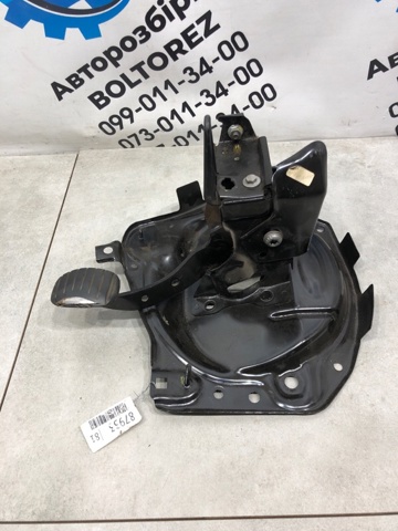 Педаль гальма 8200115368 RENAULT